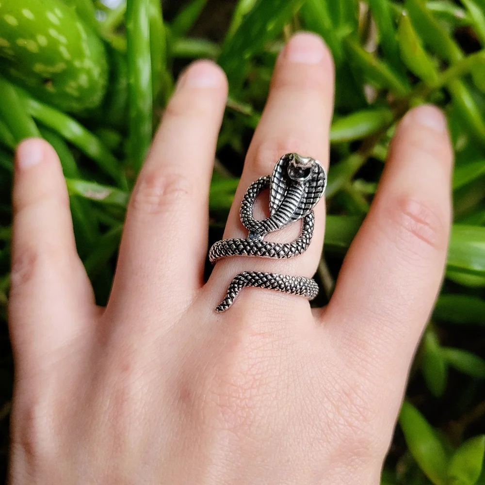 New Classic Silver Cobra Snake Ring